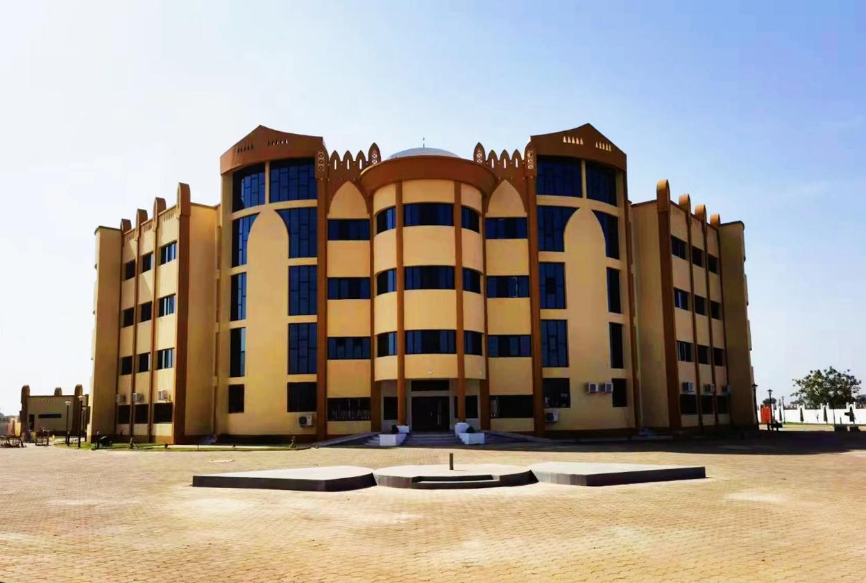 ɽ����Ͷ�Ľ����������˹�Ӻ����徲����������칫��¥��Ŀ˳��ͨ���깤����