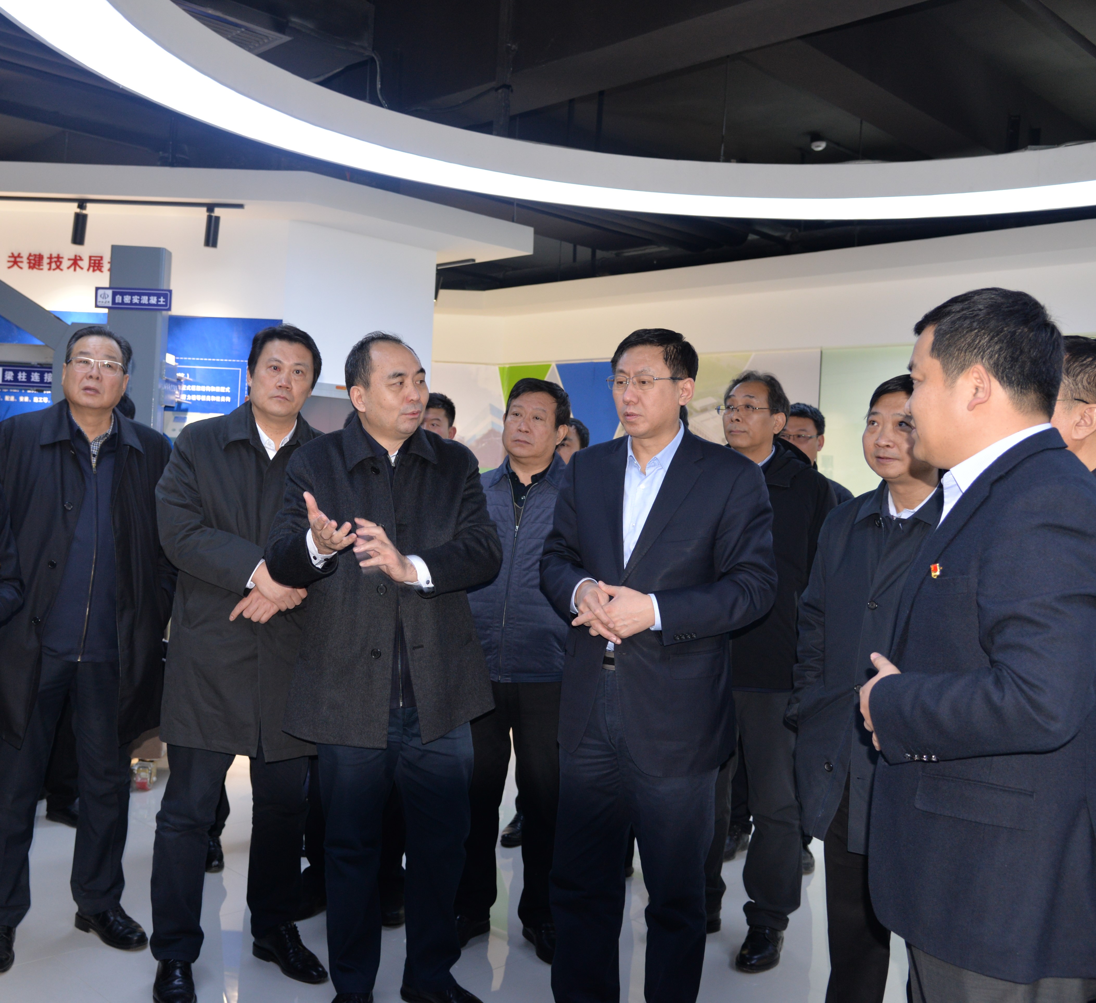 ʡ����ί�Ž�����鵽ɽ����Ͷ�ֳ��칫