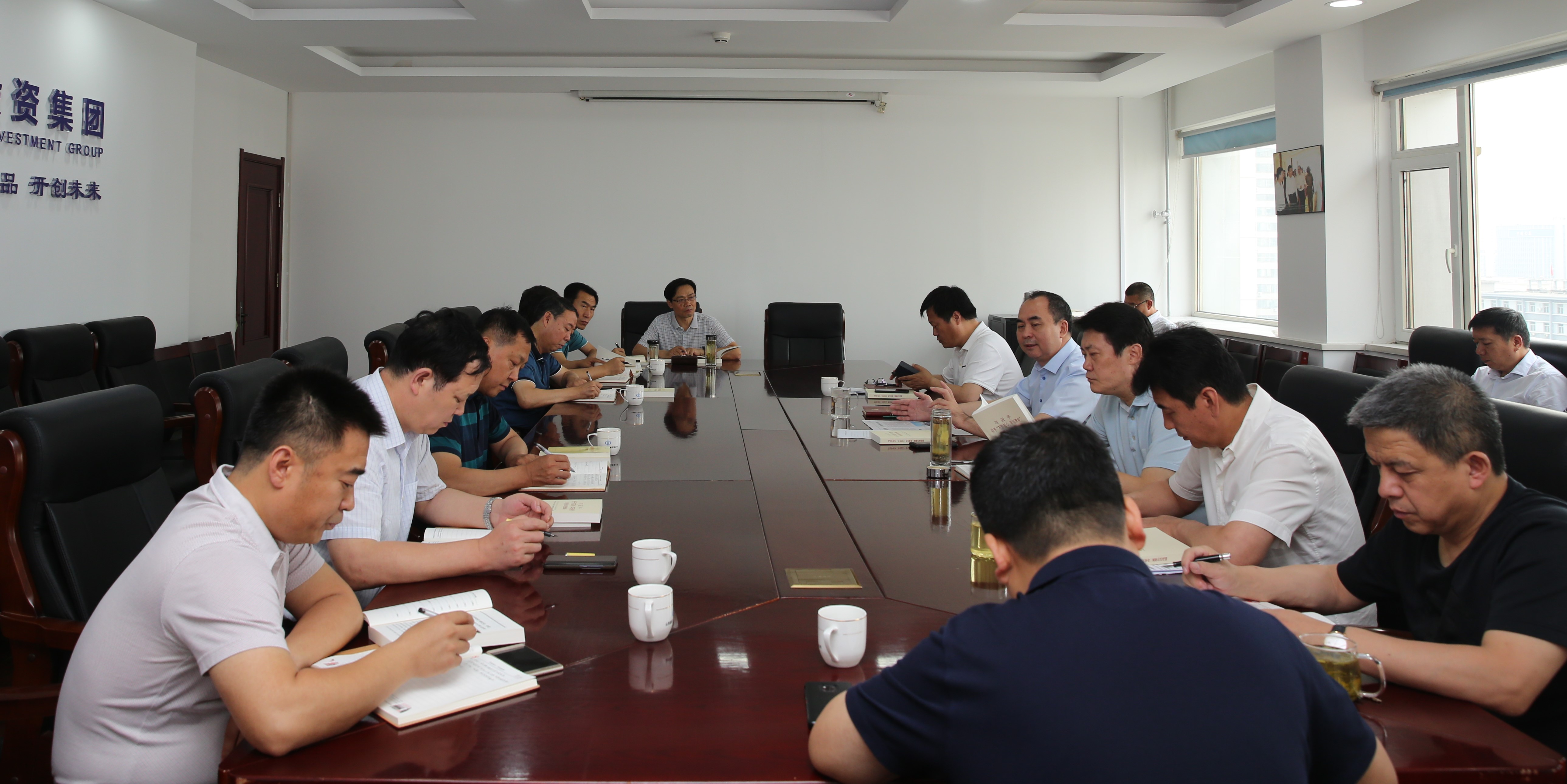 ɽ����Ͷ��ί���С��������ġ��м�ʹ�������������һ������ѧϰ