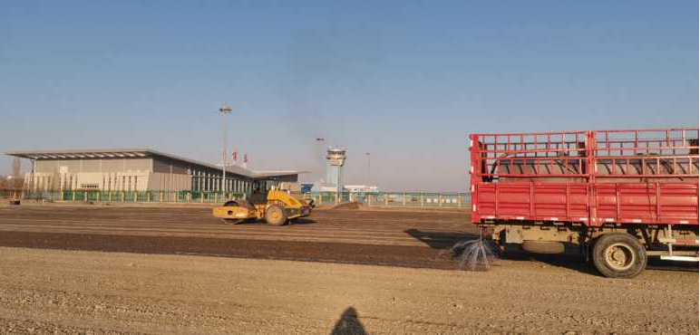 ɽ����Ͷ��е�������½����ֻ�����������˳������