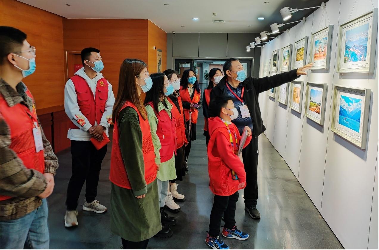 ɽ����Ͷ��̽���Ժ��չ�������׷澫�� ������ɫѪ�����˶�