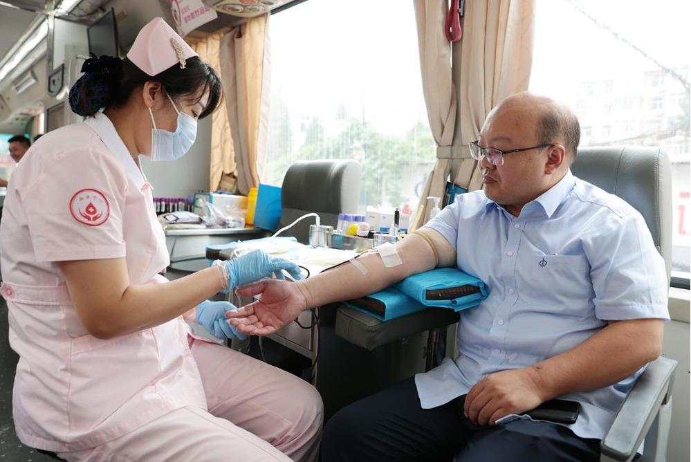 ɽ����Ͷ�Ľ����ſ�չ�޳���Ѫ�˶�