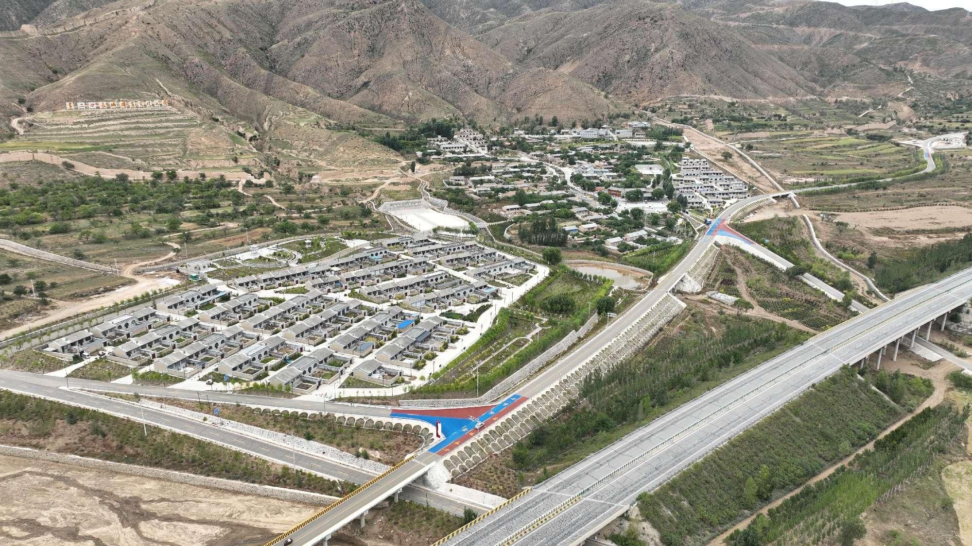 ɽ����Ͷ�˽������ٻ�����й��޽�����װ�ν���