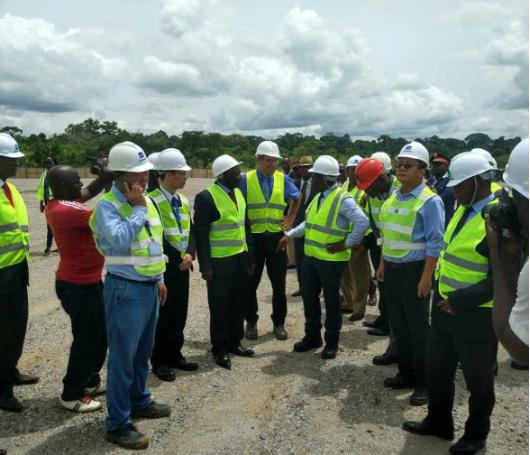 ����¡ˮ����Դ������һ���Ӳ�ɽ����Ͷһ�����ſ�ˮ��Ŀ�ѳ�ʩ������