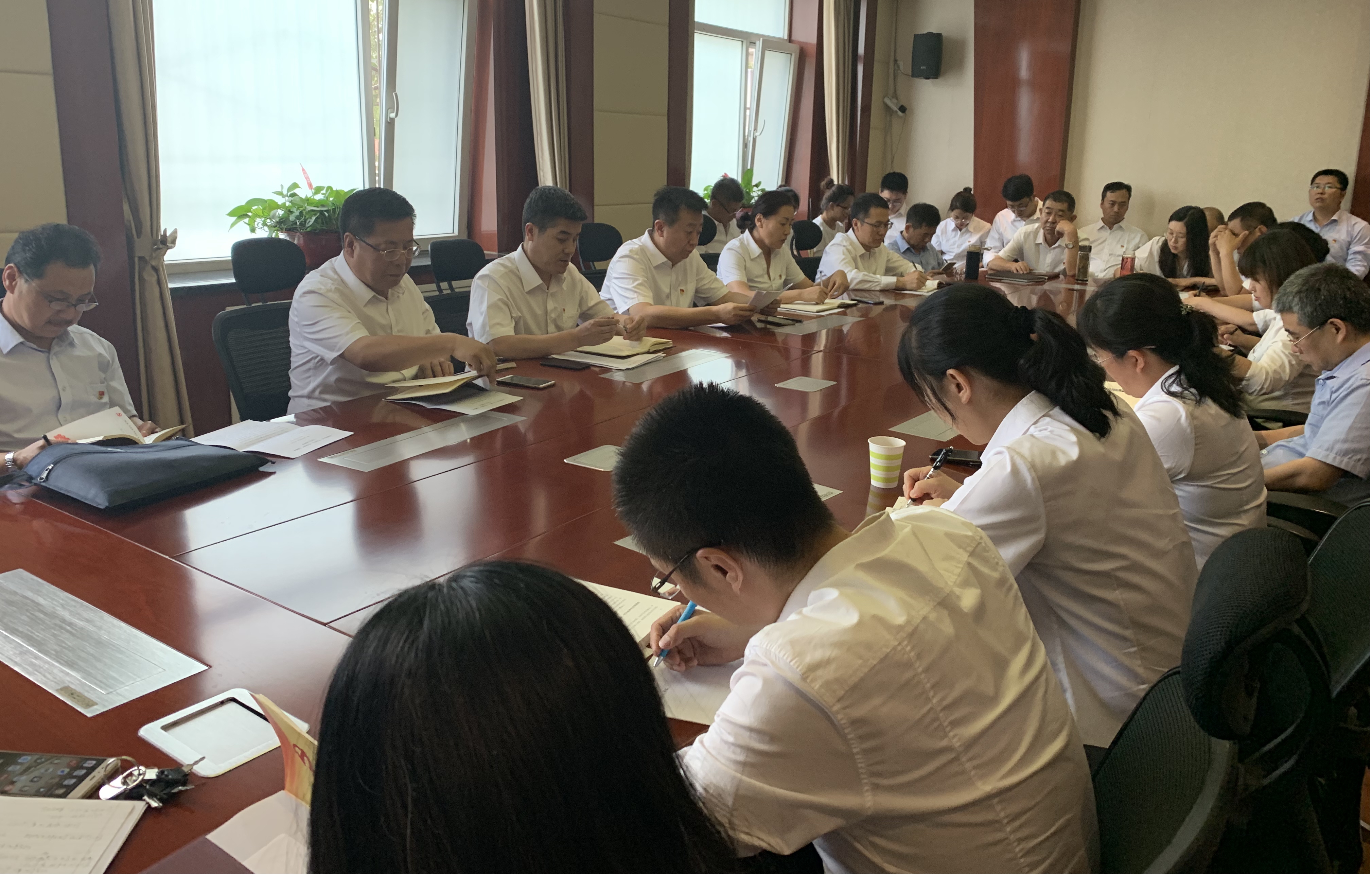 ���²㶯̬��ɽ����Ͷ���ʹ�˾�ٿ� ���������ġ��м�ʹ��������������ŷ�����