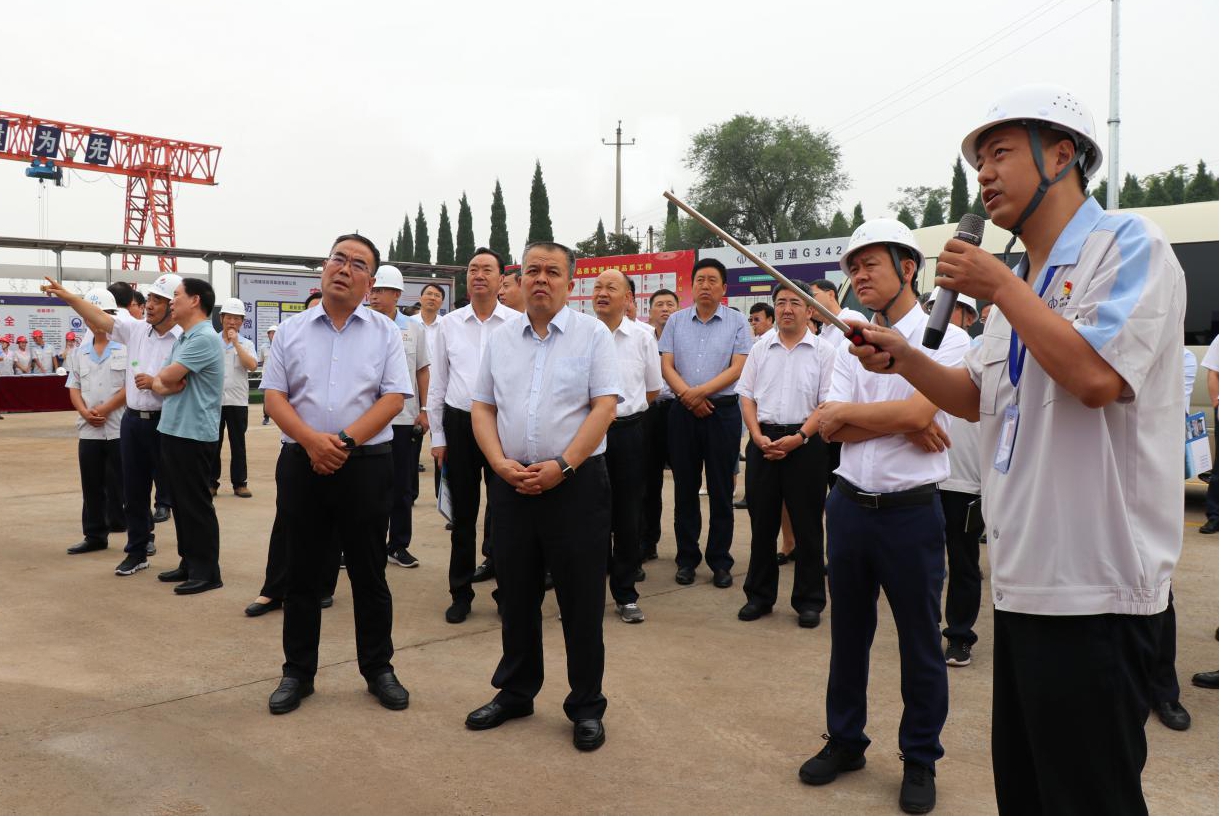 �����᳤����һ��ݰ�ٹ���342���ǹ����ι��̹�Ħ�ת����Ŀ