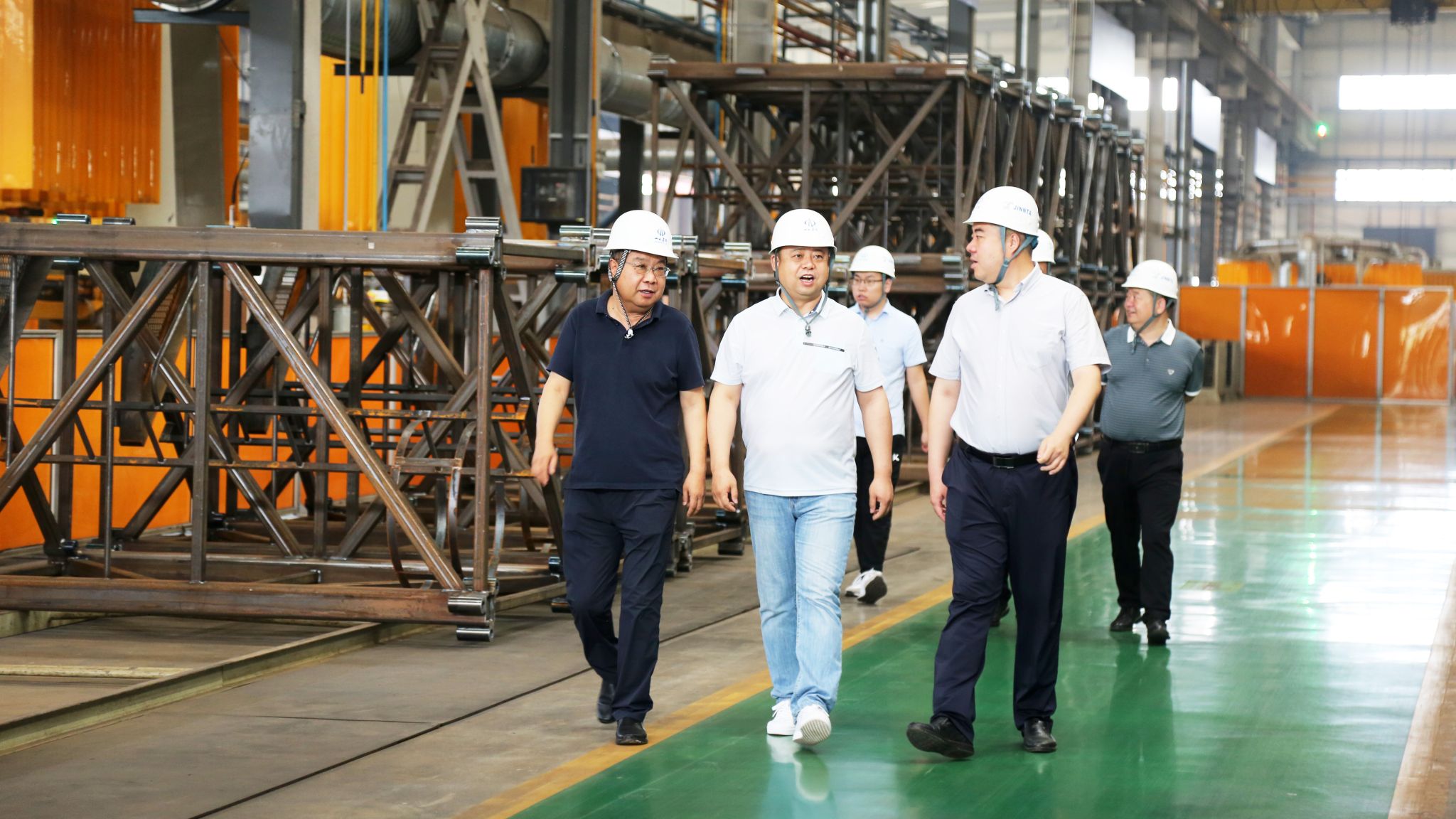 ɽ��ʡ��̩������Ʒ���޹�˾���³�����һ�е�ɽ����Ͷ���̻�е��˾���н���