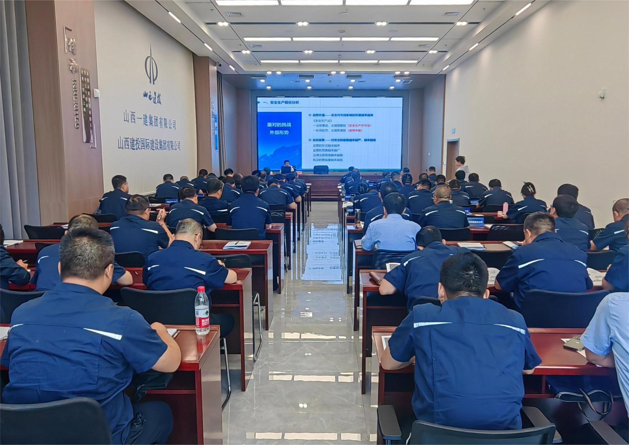 ɽ����Ͷһ�����ž���ר���徲������ѵ